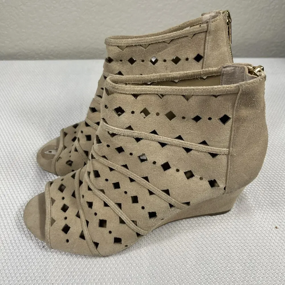 Michael Kors Uma Laser-Cut Suede Wedge Bootie Sandals Peep‎ Toe Sz 8M / 38